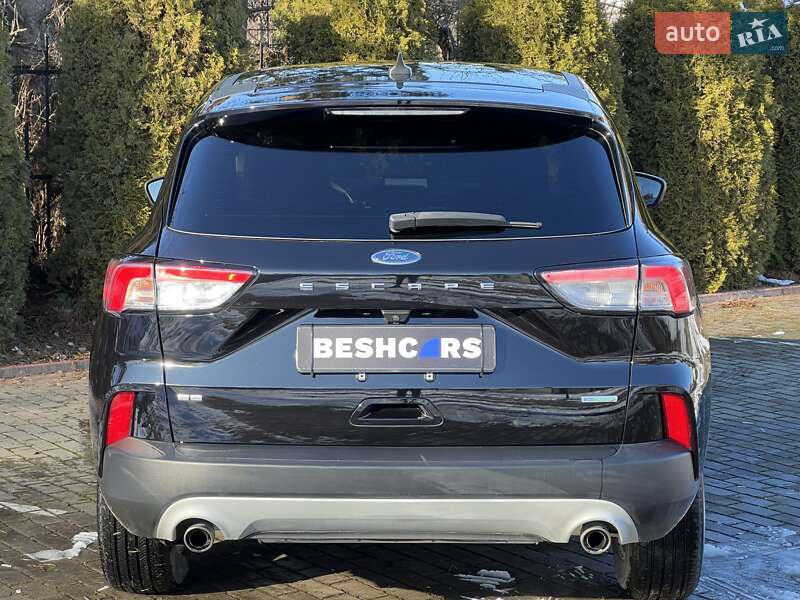 Позашляховик / Кросовер Ford Escape 2020 в Львові