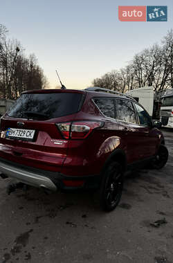 Внедорожник / Кроссовер Ford Escape 2018 в 