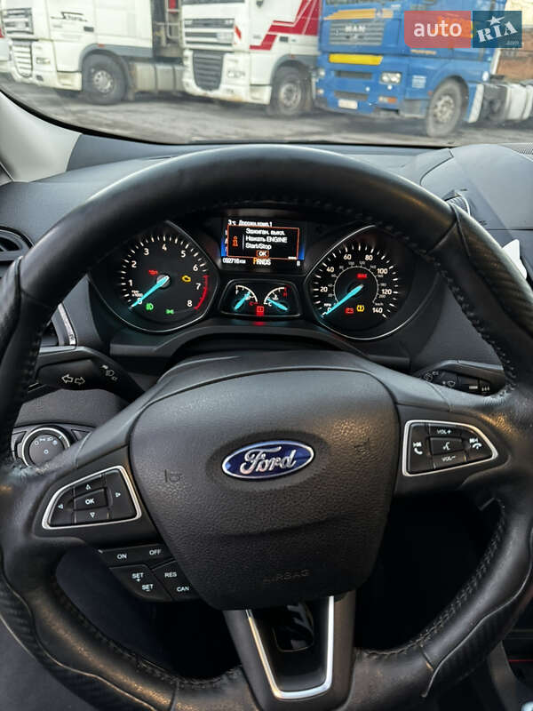 Внедорожник / Кроссовер Ford Escape 2018 в Кролевце