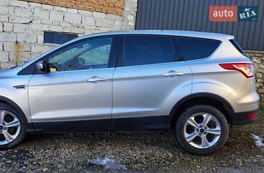 Позашляховик / Кросовер Ford Escape 2014 в 