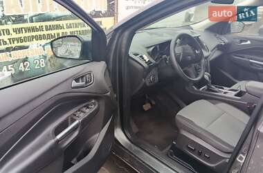Внедорожник / Кроссовер Ford Escape 2019 в 