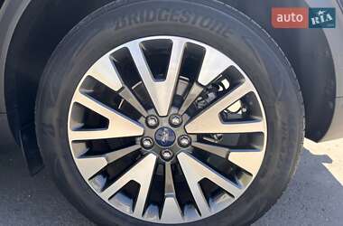 Внедорожник / Кроссовер Ford Escape 2020 в 