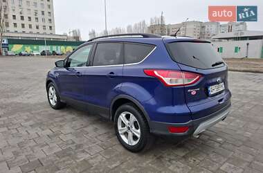 Позашляховик / Кросовер Ford Escape 2015 в Черкасах