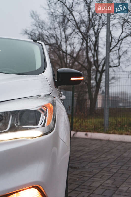 Внедорожник / Кроссовер Ford Escape 2017 в Киеве