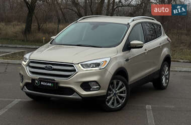 Внедорожник / Кроссовер Ford Escape 2017 в Киеве