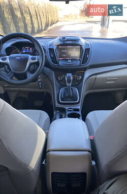 Внедорожник / Кроссовер Ford Escape 2013 в 