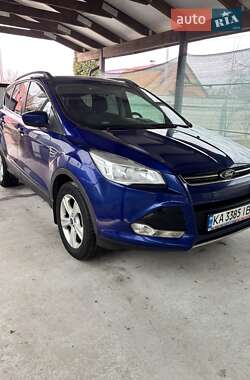Внедорожник / Кроссовер Ford Escape 2015 в 