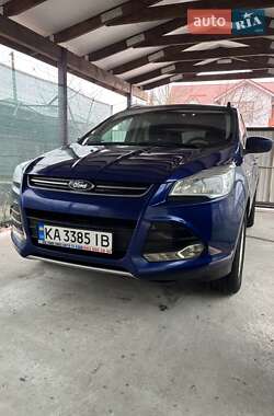 Внедорожник / Кроссовер Ford Escape 2015 в 