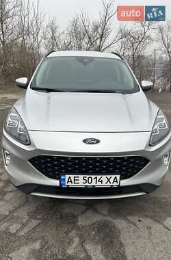 Внедорожник / Кроссовер Ford Escape 2020 в 