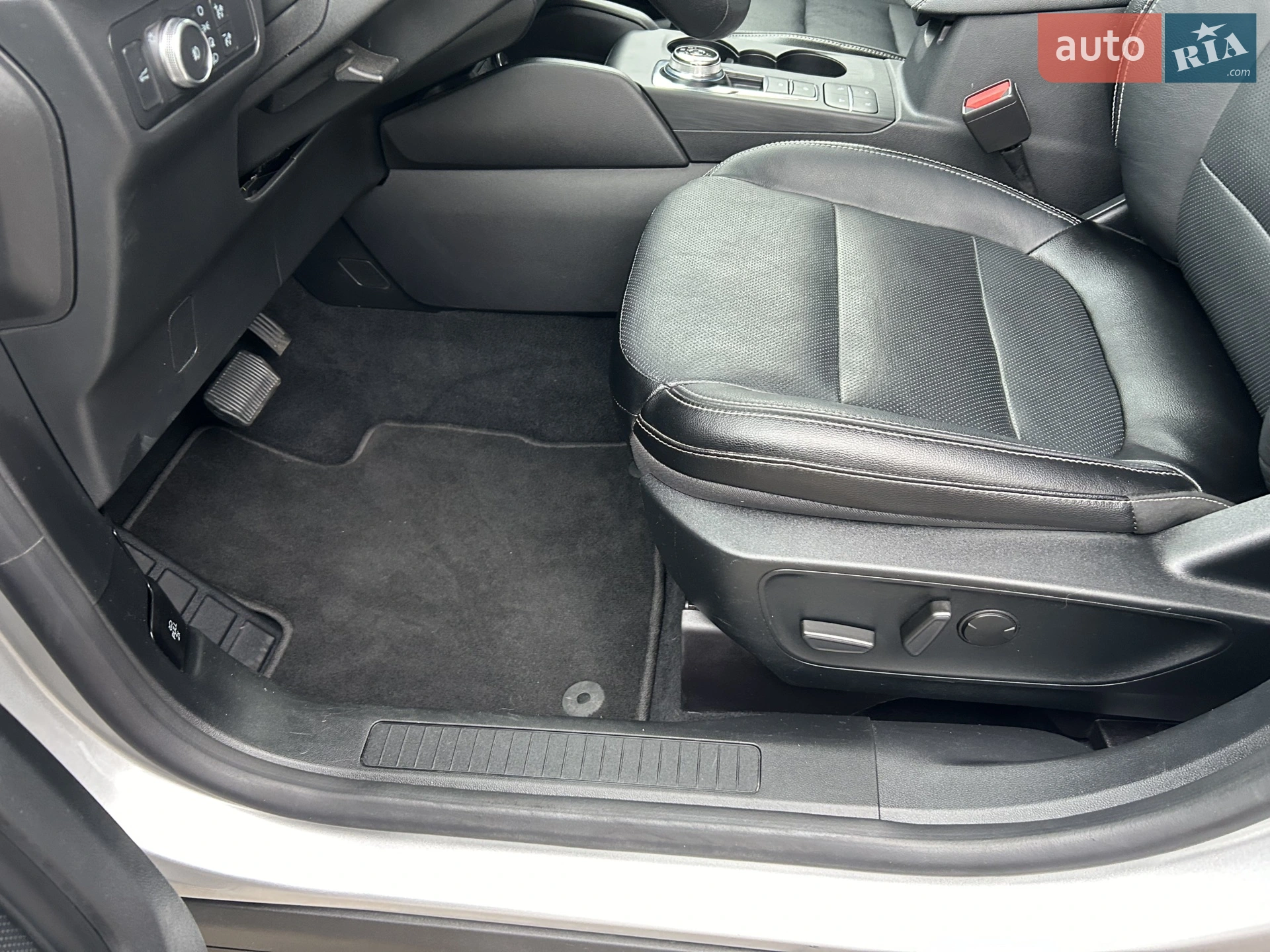 2020 Ford Escape - мініатюра 24