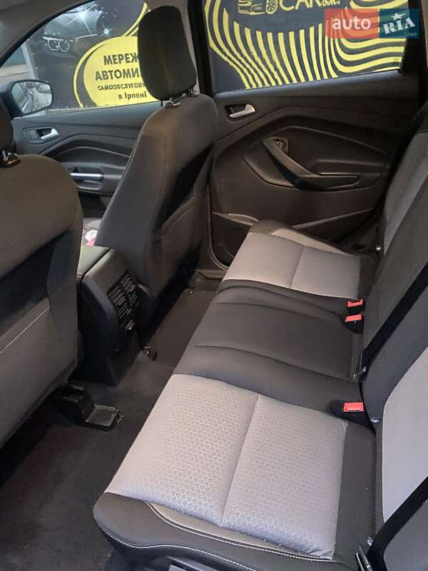 Внедорожник / Кроссовер Ford Escape 2018 в Ирпене