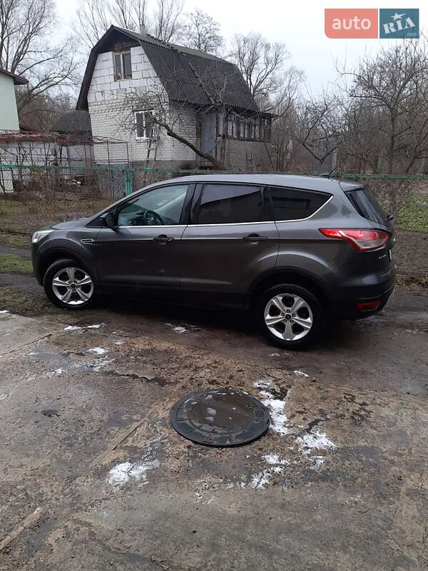 Внедорожник / Кроссовер Ford Escape 2014 в Чернигове