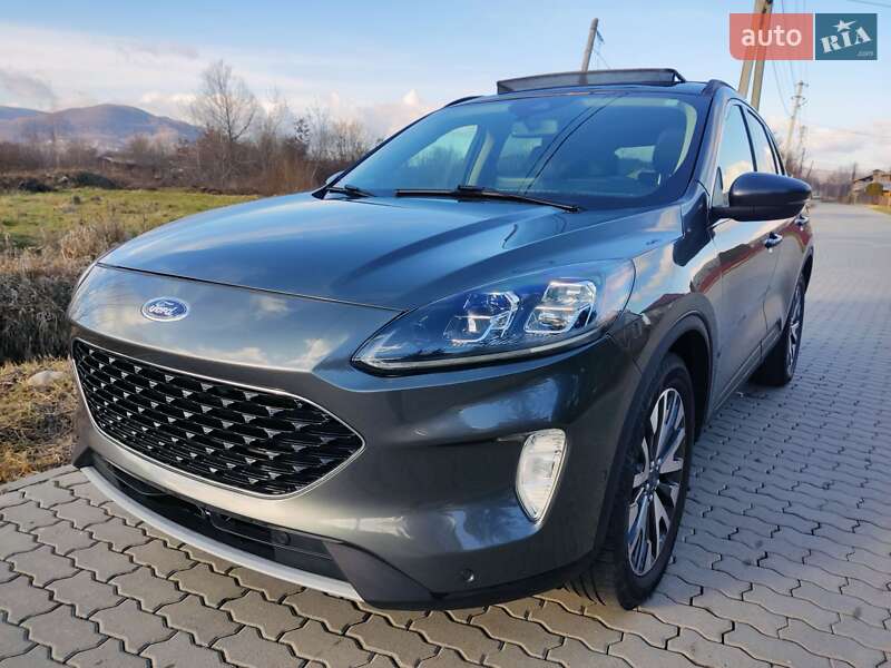 Внедорожник / Кроссовер Ford Escape 2019 в Косове