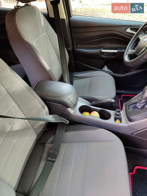 Внедорожник / Кроссовер Ford Escape 2013 в Днепре