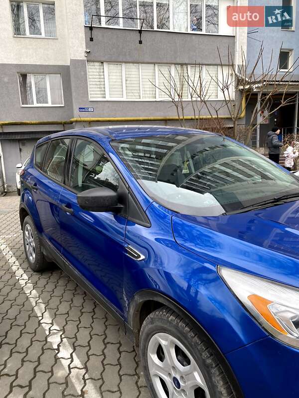 Внедорожник / Кроссовер Ford Escape 2017 в Угорниках