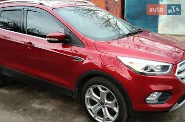 Позашляховик / Кросовер Ford Escape 2017 в Одесі