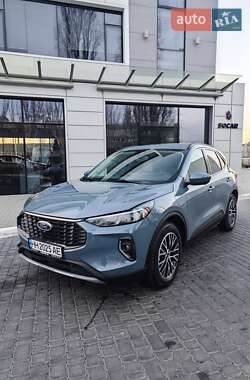 Внедорожник / Кроссовер Ford Escape 2023 в 