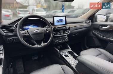 Внедорожник / Кроссовер Ford Escape 2020 в 