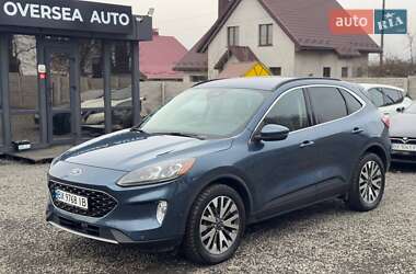 Внедорожник / Кроссовер Ford Escape 2020 в 