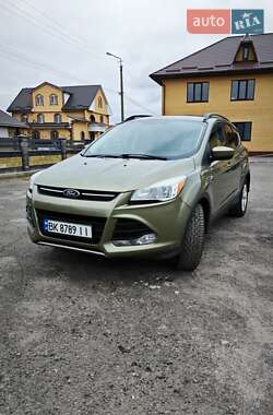 Внедорожник / Кроссовер Ford Escape 2013 в Ровно