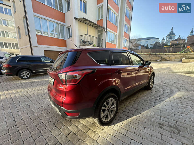 Внедорожник / Кроссовер Ford Escape 2016 в Мостиске