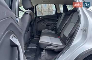 Позашляховик / Кросовер Ford Escape 2017 в Дніпрі