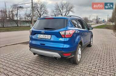 Внедорожник / Кроссовер Ford Escape 2017 в Николаеве