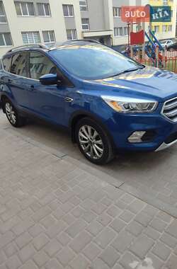 Позашляховик / Кросовер Ford Escape 2017 в Самборі