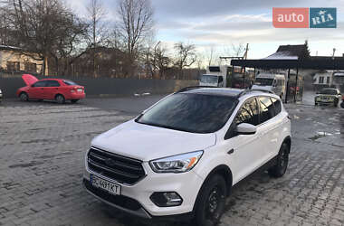 Позашляховик / Кросовер Ford Escape 2018 в Солотвині