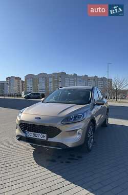 Внедорожник / Кроссовер Ford Escape 2020 в 