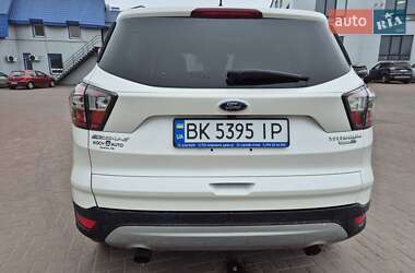 Внедорожник / Кроссовер Ford Escape 2016 в Ровно