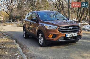 Позашляховик / Кросовер Ford Escape 2016 в Києві