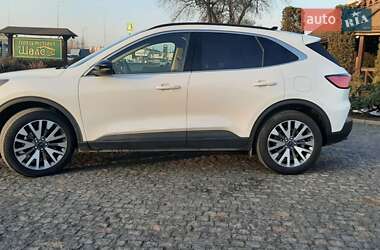 Внедорожник / Кроссовер Ford Escape 2020 в 
