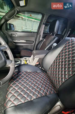 Внедорожник / Кроссовер Ford Escape 2010 в 