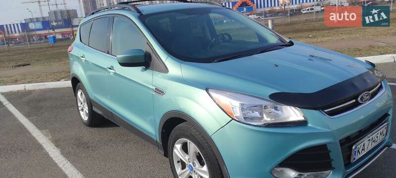 Внедорожник / Кроссовер Ford Escape 2012 в Киеве