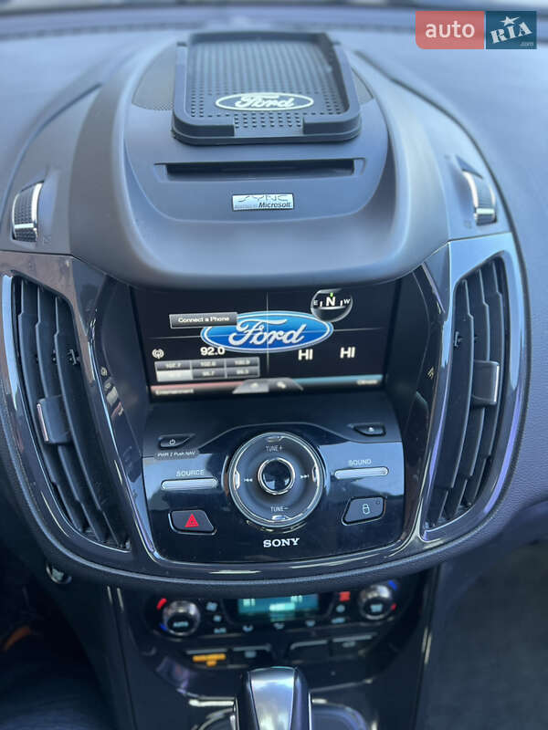 Внедорожник / Кроссовер Ford Escape 2015 в Виннице