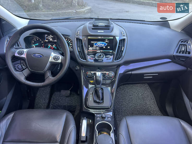 Внедорожник / Кроссовер Ford Escape 2015 в Виннице