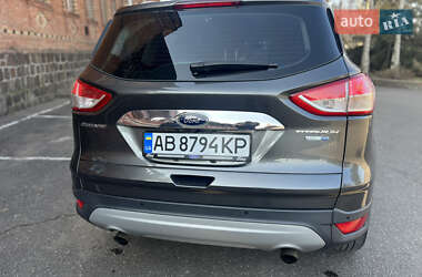 Внедорожник / Кроссовер Ford Escape 2015 в 