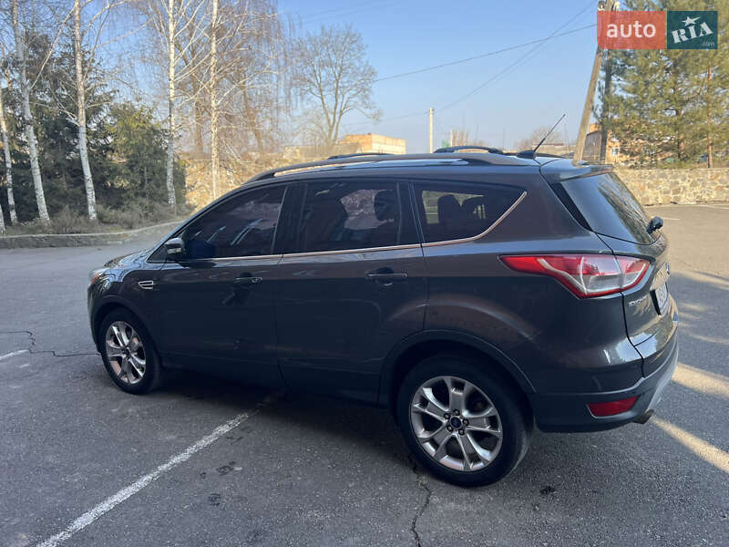 Внедорожник / Кроссовер Ford Escape 2015 в Виннице