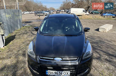 Позашляховик / Кросовер Ford Escape 2015 в 