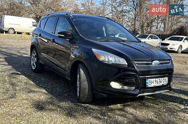 Позашляховик / Кросовер Ford Escape 2015 в 