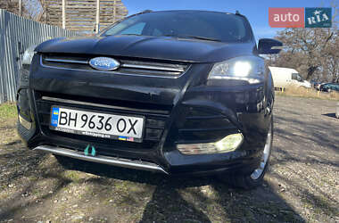 Позашляховик / Кросовер Ford Escape 2015 в 