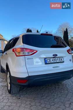 Внедорожник / Кроссовер Ford Escape 2015 в Каменец-Подольском