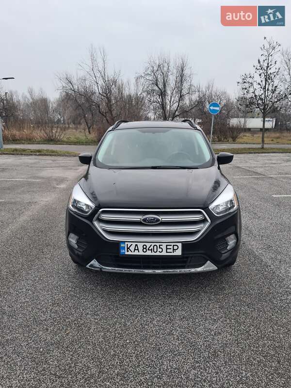Позашляховик / Кросовер Ford Escape 2018 в Львові фото Позашляховик / Кросовер Ford Escape 2018 в Львові