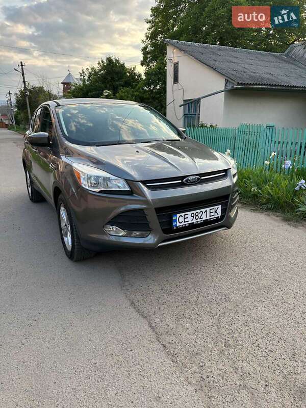 Позашляховик / Кросовер Ford Escape 2014 в Чернівцях