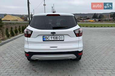 Внедорожник / Кроссовер Ford Escape 2017 в Золочеве