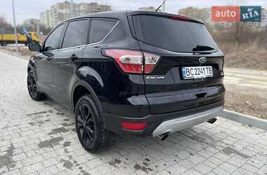 Внедорожник / Кроссовер Ford Escape 2017 в 