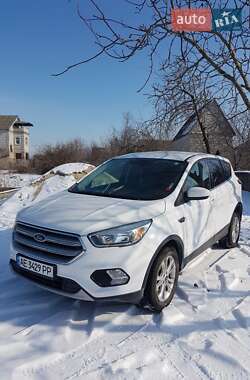 Позашляховик / Кросовер Ford Escape 2017 в Кам'янському