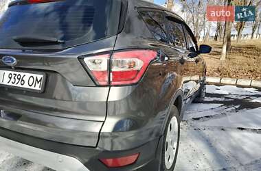 Позашляховик / Кросовер Ford Escape 2017 в 