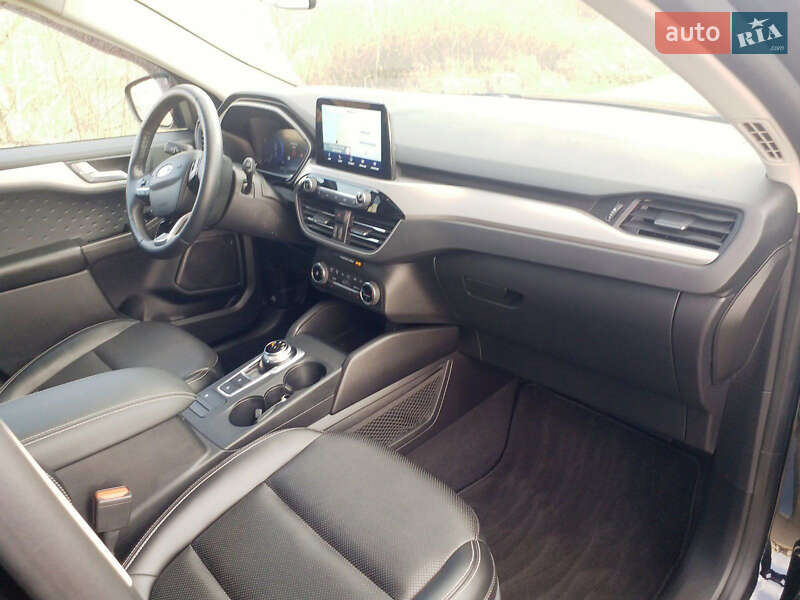 Внедорожник / Кроссовер Ford Escape 2020 в Киеве